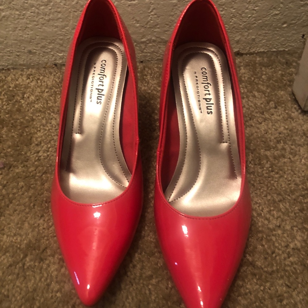 Shoe